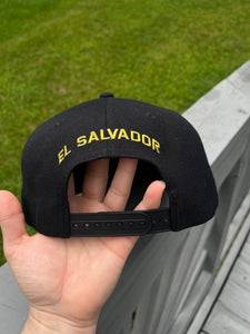 ES ORO SNAPBACK 🇸🇻