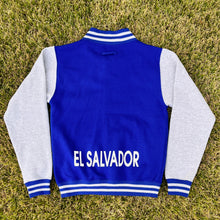 Cargar imagen en el visor de la galería, EL SALVADOR JACKET UNISEX AZUL 🇸🇻